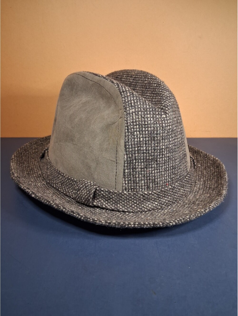 Lee Tweed Fedora Hat Grey Suede Side Panels Vintage Trilby Cap Size Medium